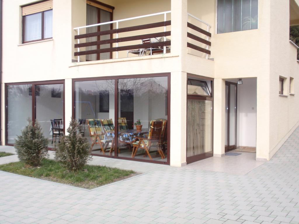 Apartments Maximir Zagabria Esterno foto