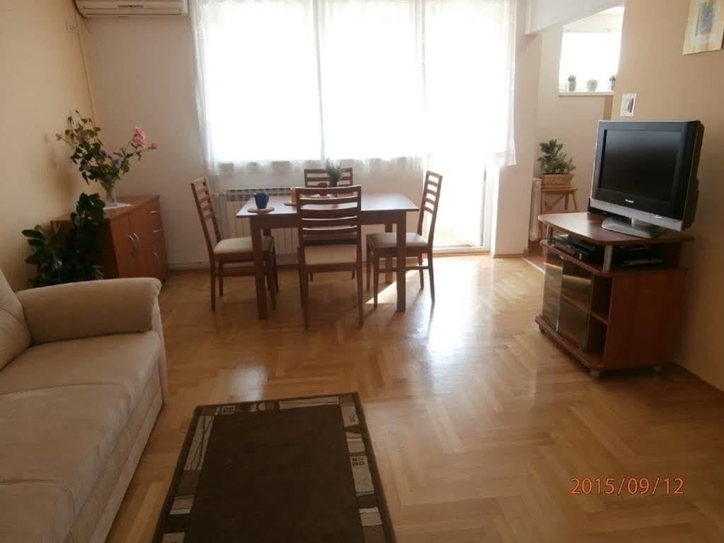 Apartments Maximir Zagabria Esterno foto
